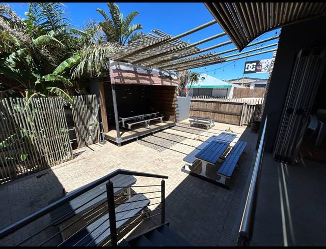519.50M² BUSINESS FOR SALE IN JEFFREYS BAY CENTRAL